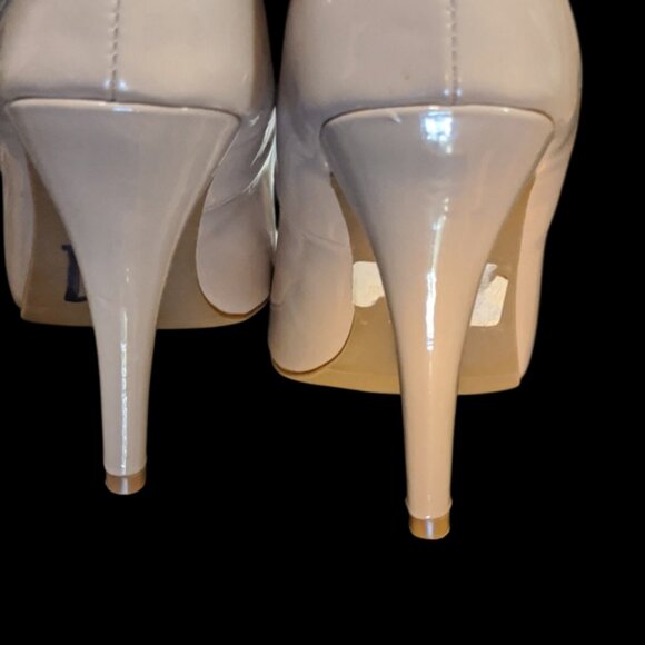 Host Pick 🎉 Steve Madden Women's Beige Pumps NWOT - Picture 4 of 5